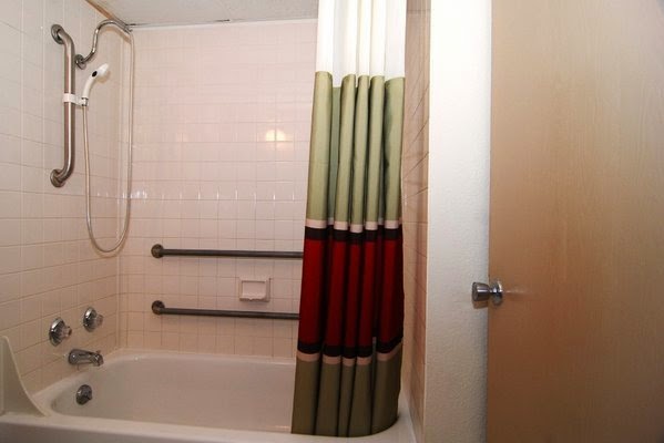 Red Roof Inn Bloomington - Normal/University photo 3