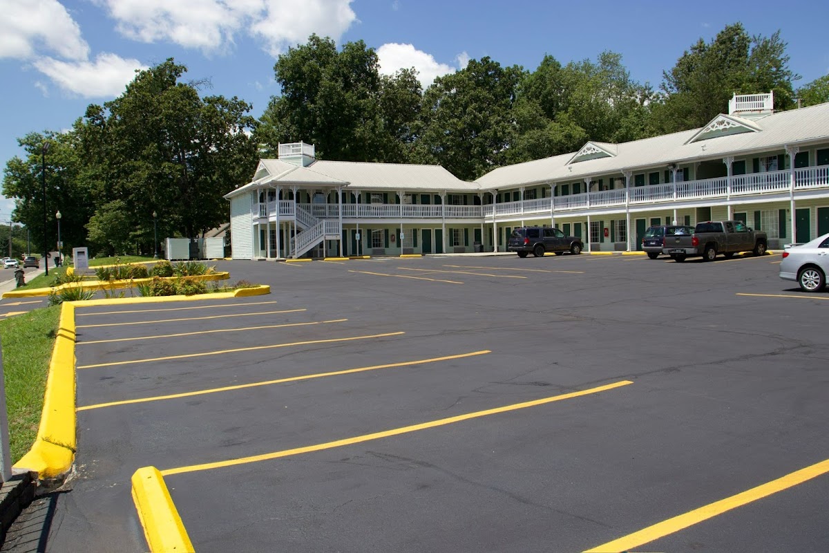 Legacy Inn Cookeville photo 2