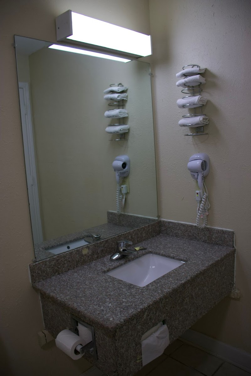 Legacy Inn Cookeville photo 3