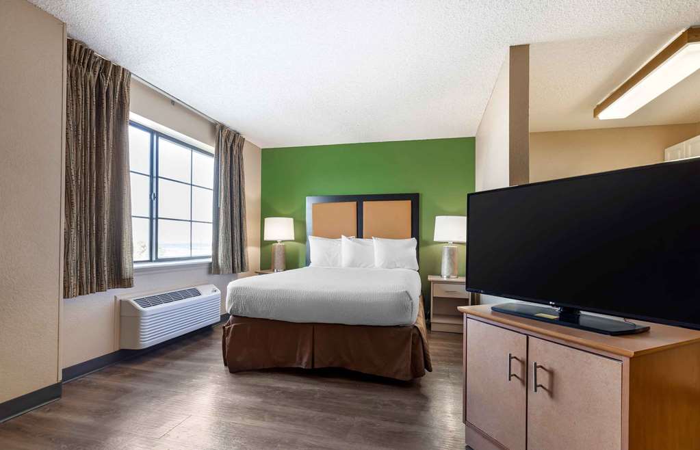 Extended Stay America Select Suites- Denver - Tech Center South photo 2