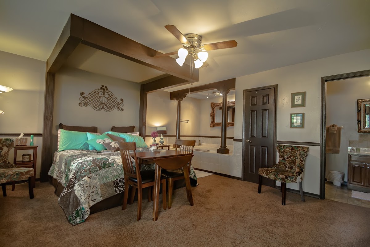 The Dickey House Airbnb & Event Venue photo 3