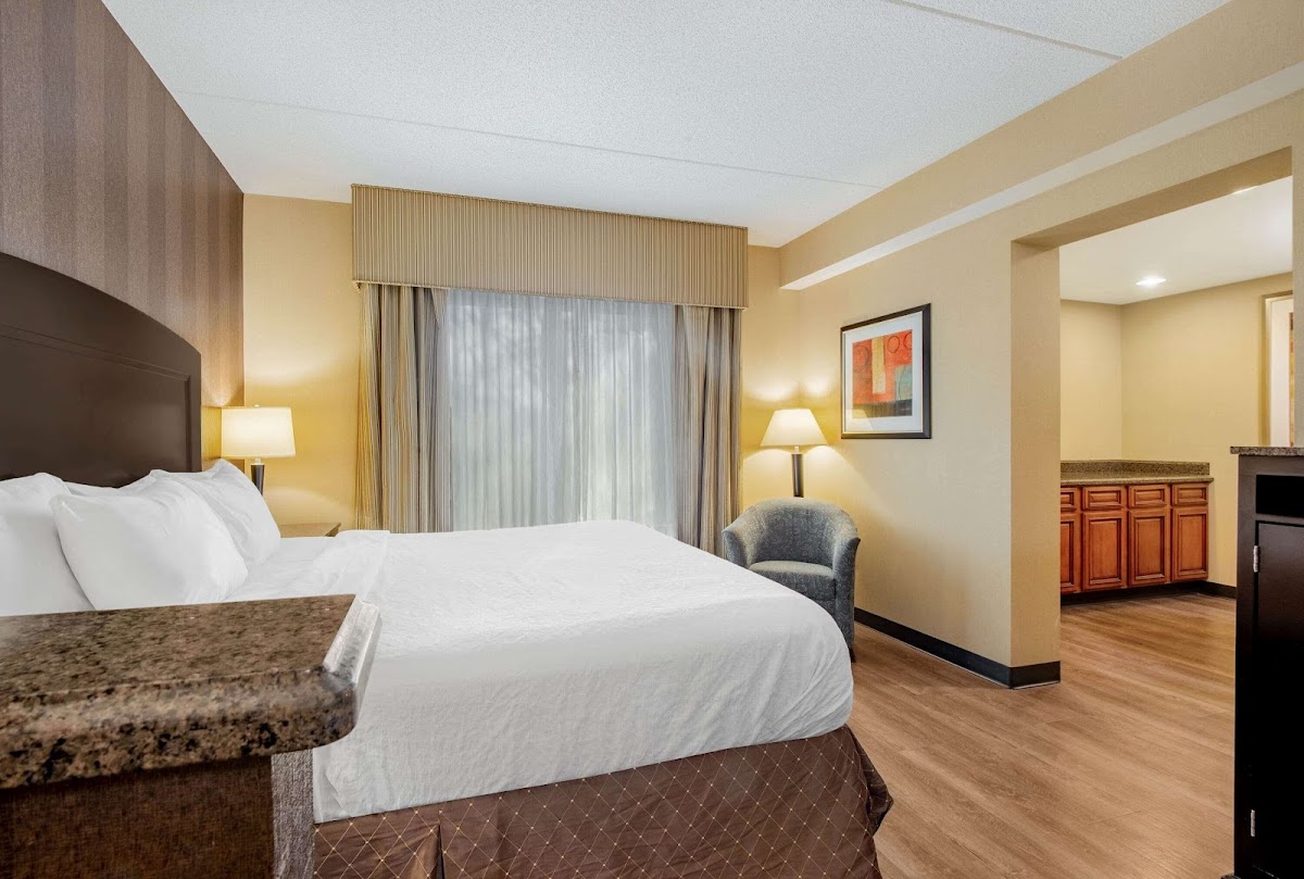 La Quinta Inn & Suites by Wyndham Bel Air/I-95 Exit 77A photo 2