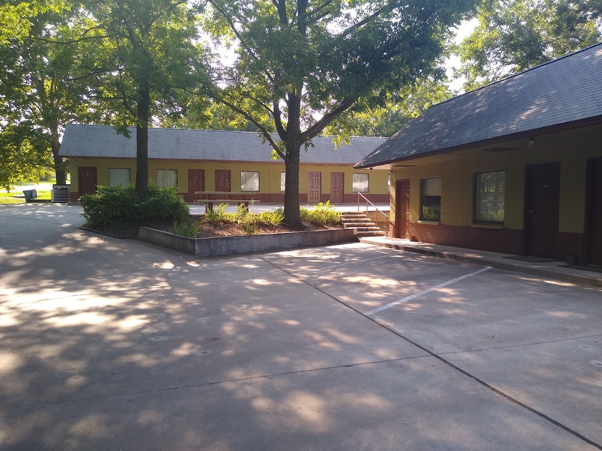 Pecan Grove Motel photo 2
