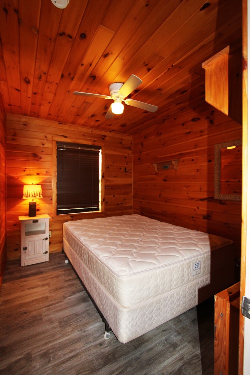 DeRuyter Lake General Store & Cottage Rentals photo 2