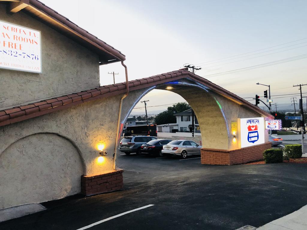 New American Inn & Suites photo 3