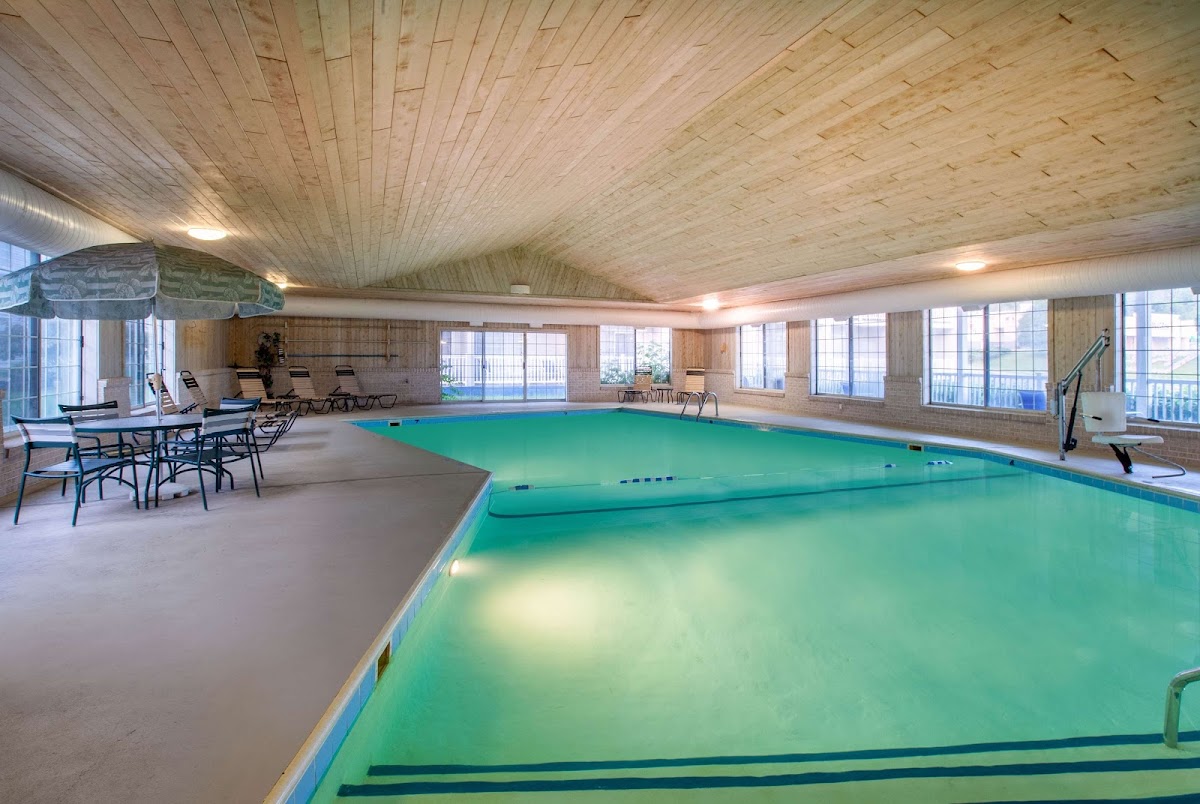 Days Inn by Wyndham Petoskey photo 3