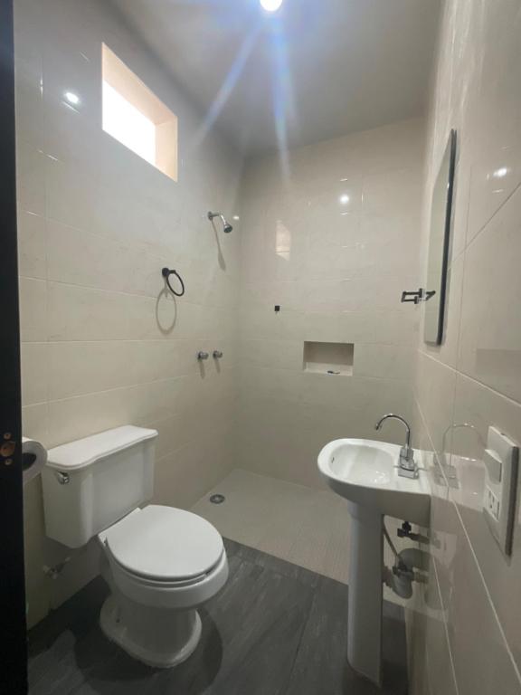 Hotel y Hostal 230 photo 3