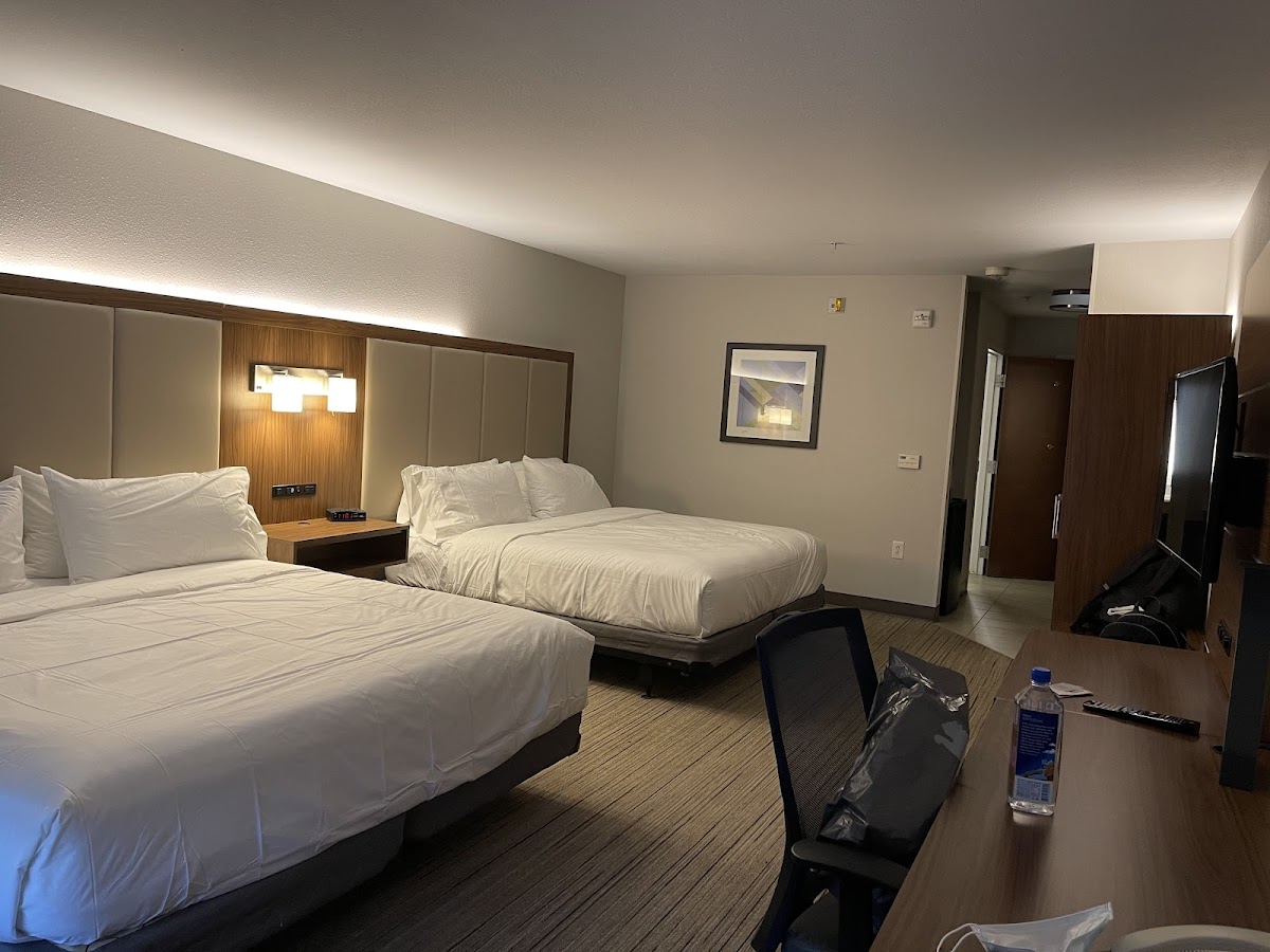 Holiday Inn Express Indianapolis - Southeast, an IHG Hotel