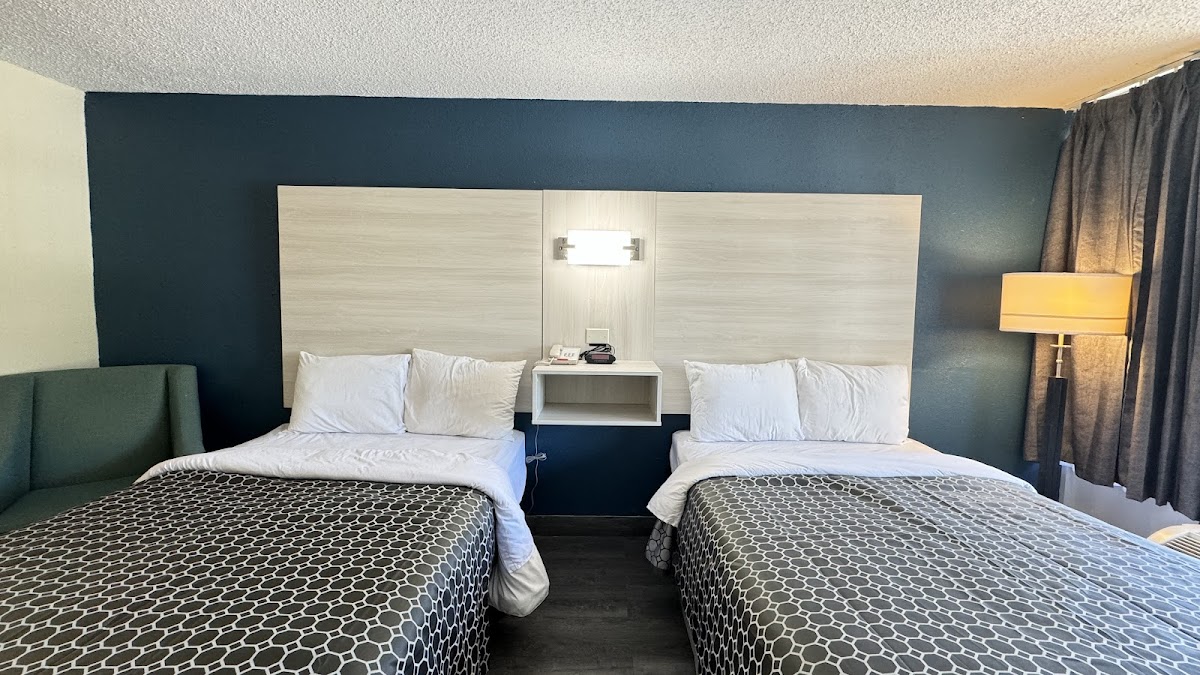 Quality Inn & Suites McDonough South I-75 photo 2