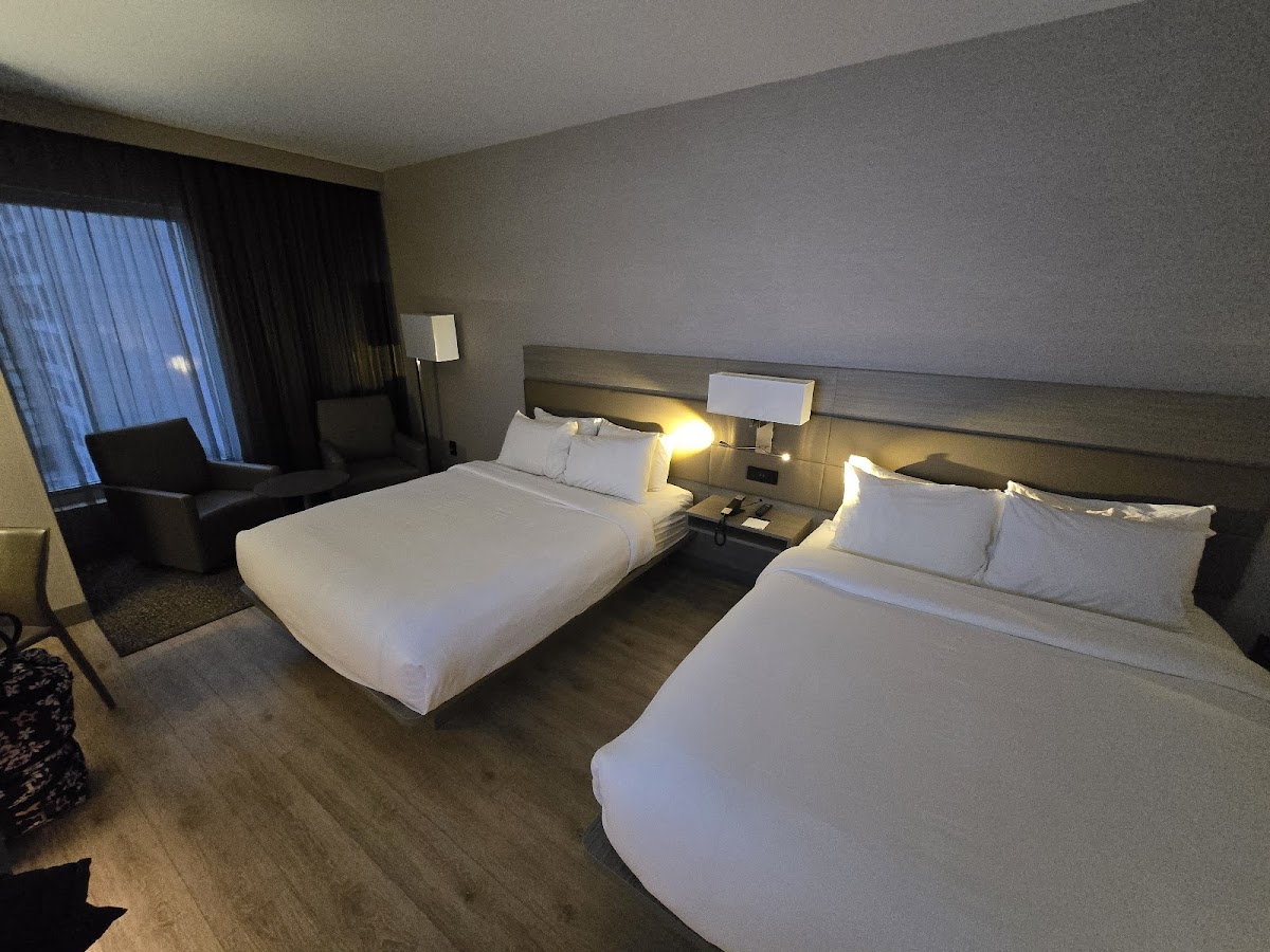 Atlanta Marriott Suites Midtown photo 2