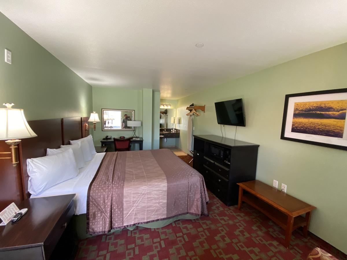 Rancho California Inn photo 2