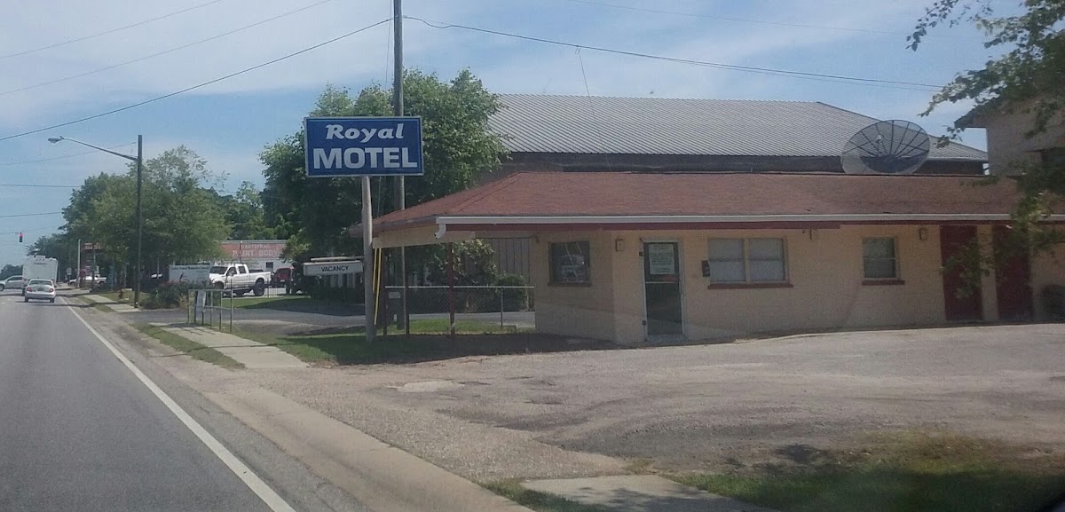 Royal Motel