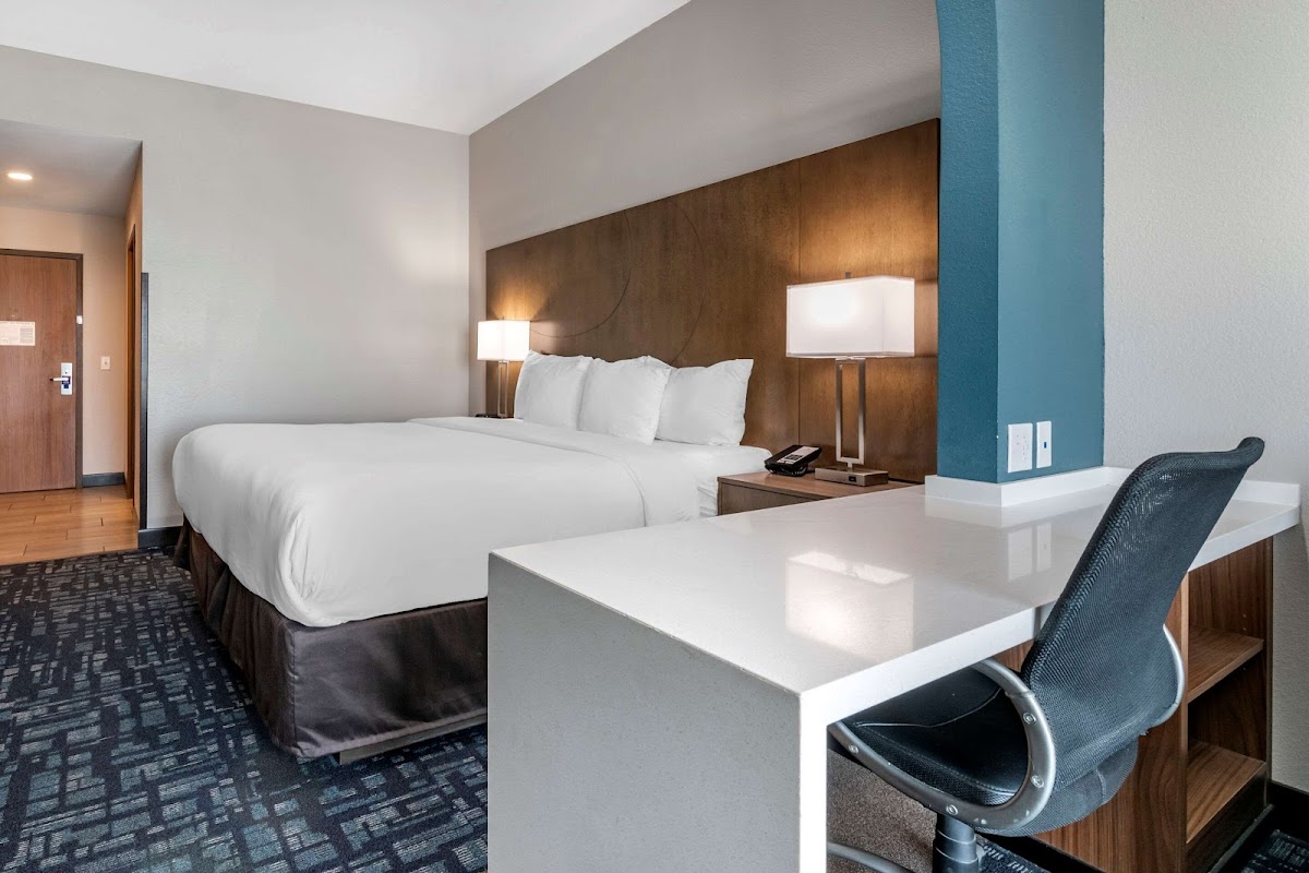Comfort Suites Fort Lauderdale Airport & Cruise Port photo 2