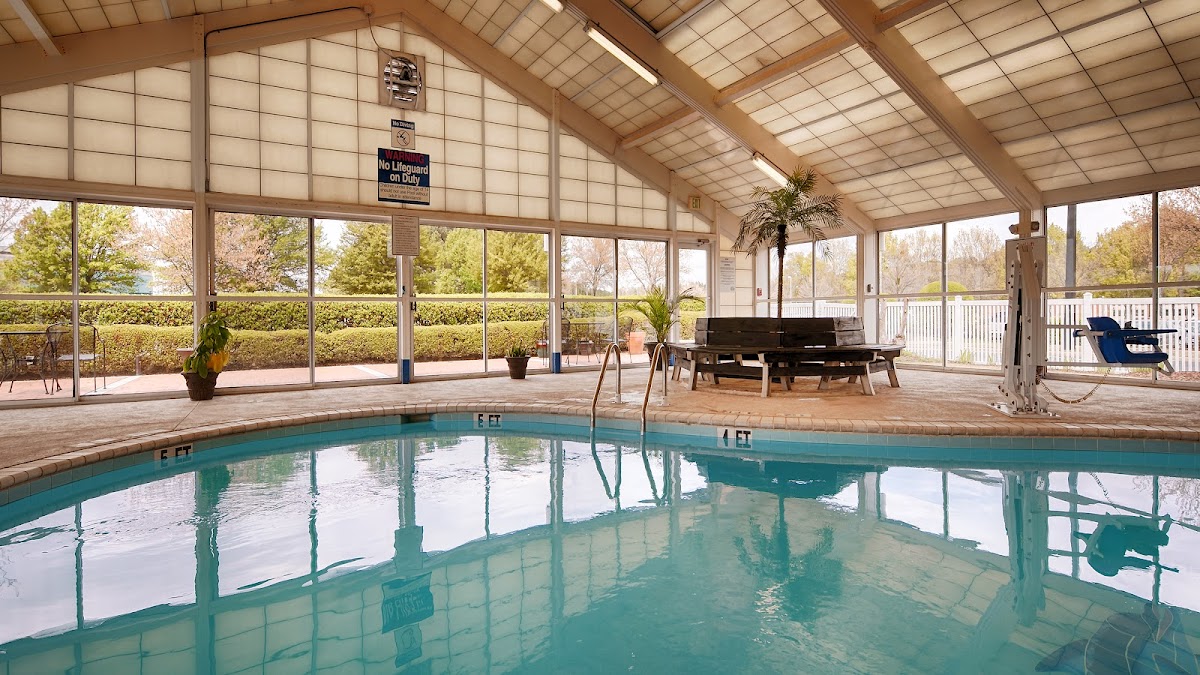 Best Western Carlton Suites photo 3