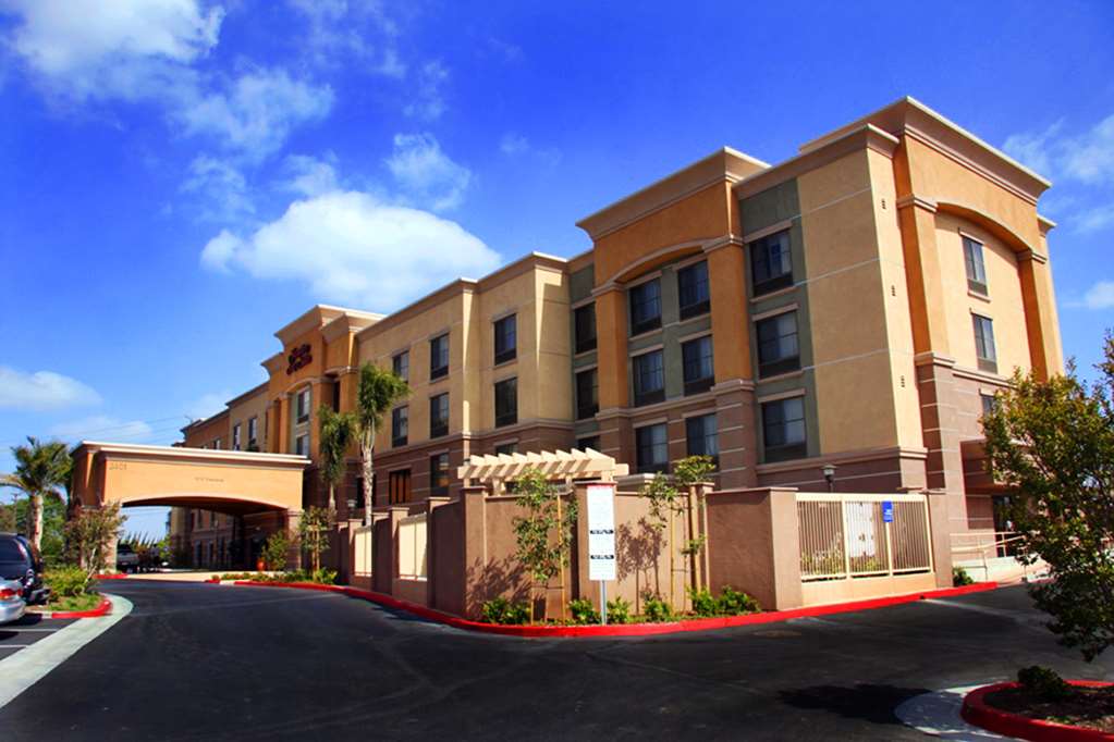Hampton Inn and Suites Seal Beach