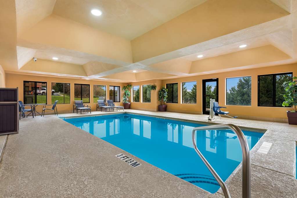 Best Western Bradbury Inn & Suites photo 3