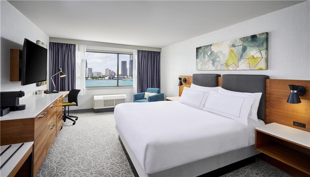 DoubleTree by Hilton Windsor Hotel & Suites photo 2