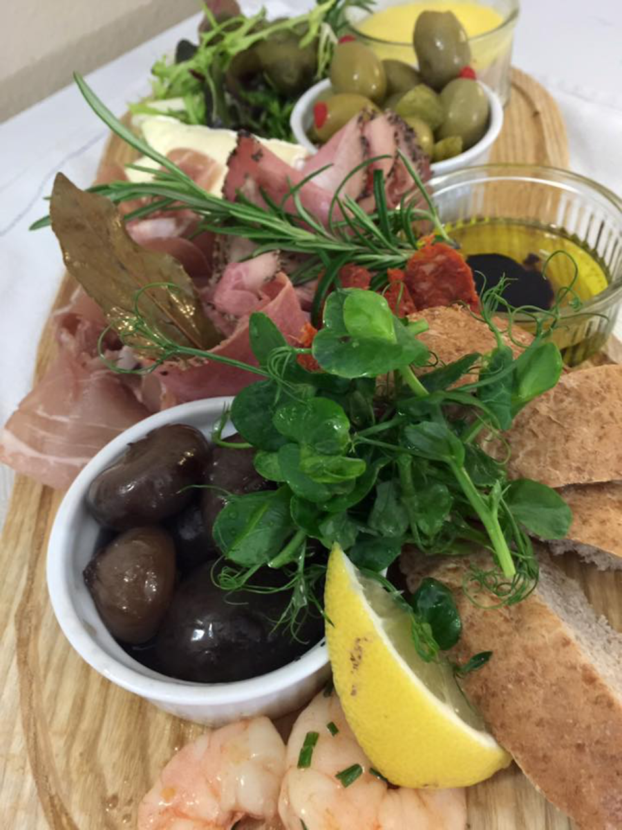 Maypole Inn | Pub & Rooms