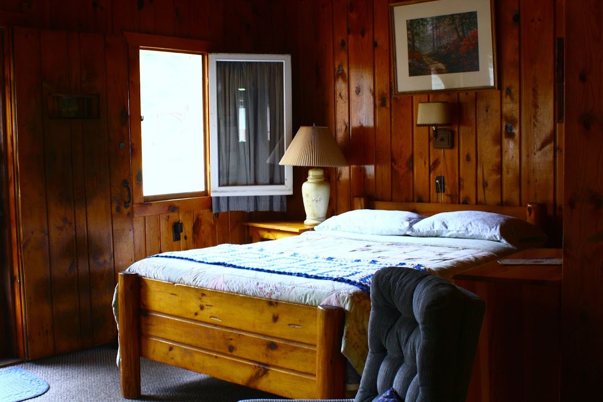Twin Cedars Resort photo 2