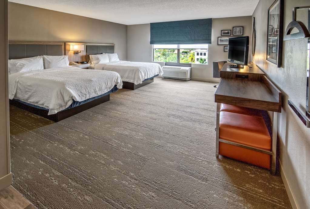Hampton Inn & Suites Fort Myers-Estero/FGCU photo 2
