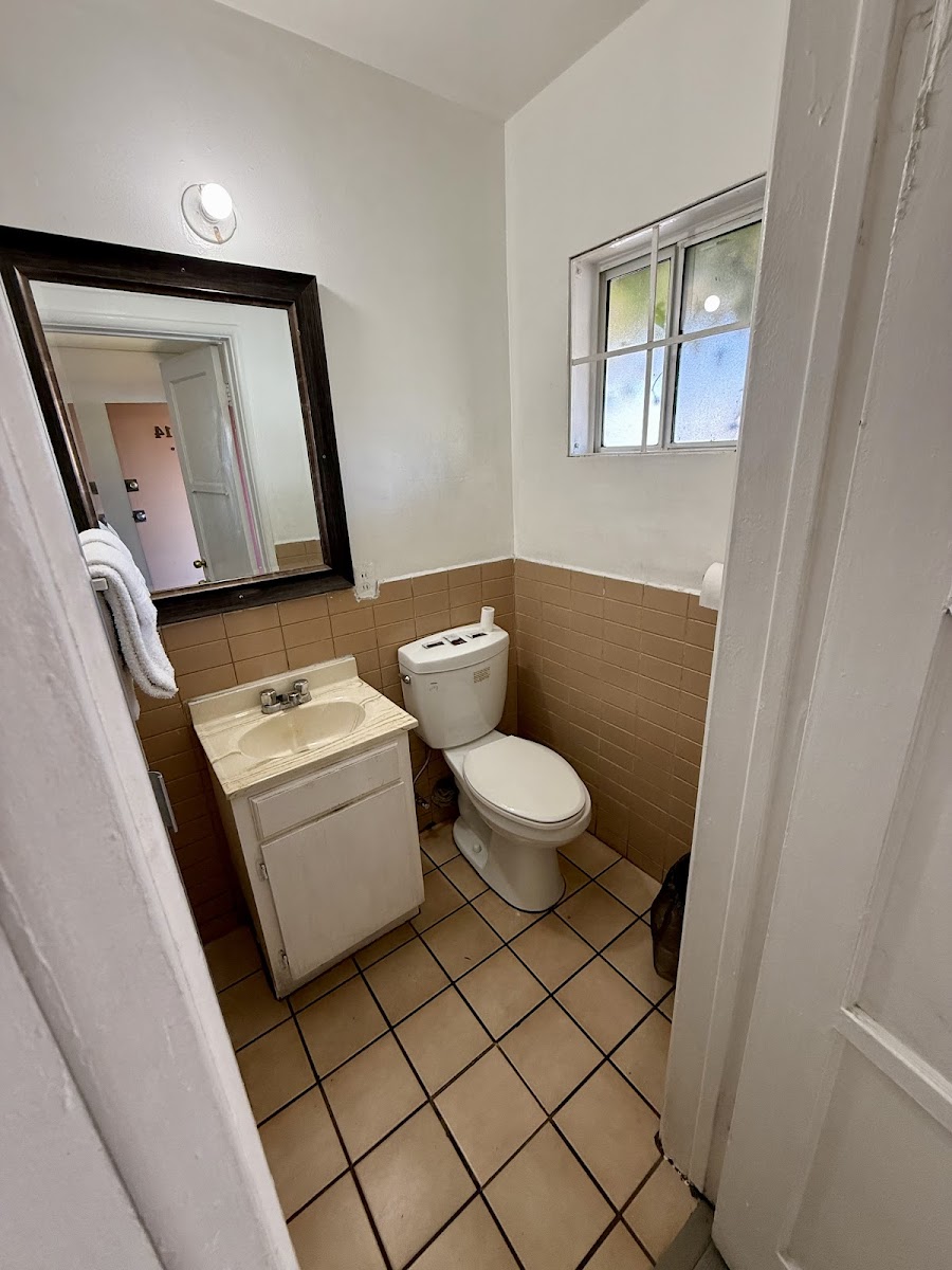 Main Motel photo 3