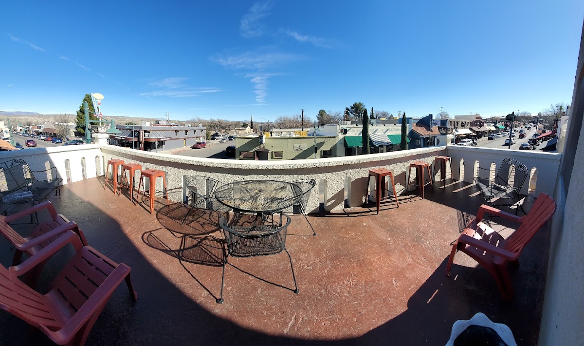 Cottonwood Hotel