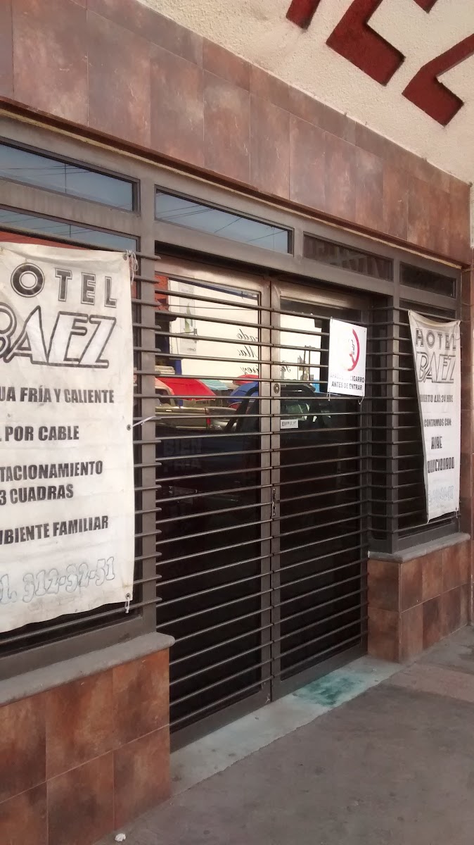 Hotel Baez