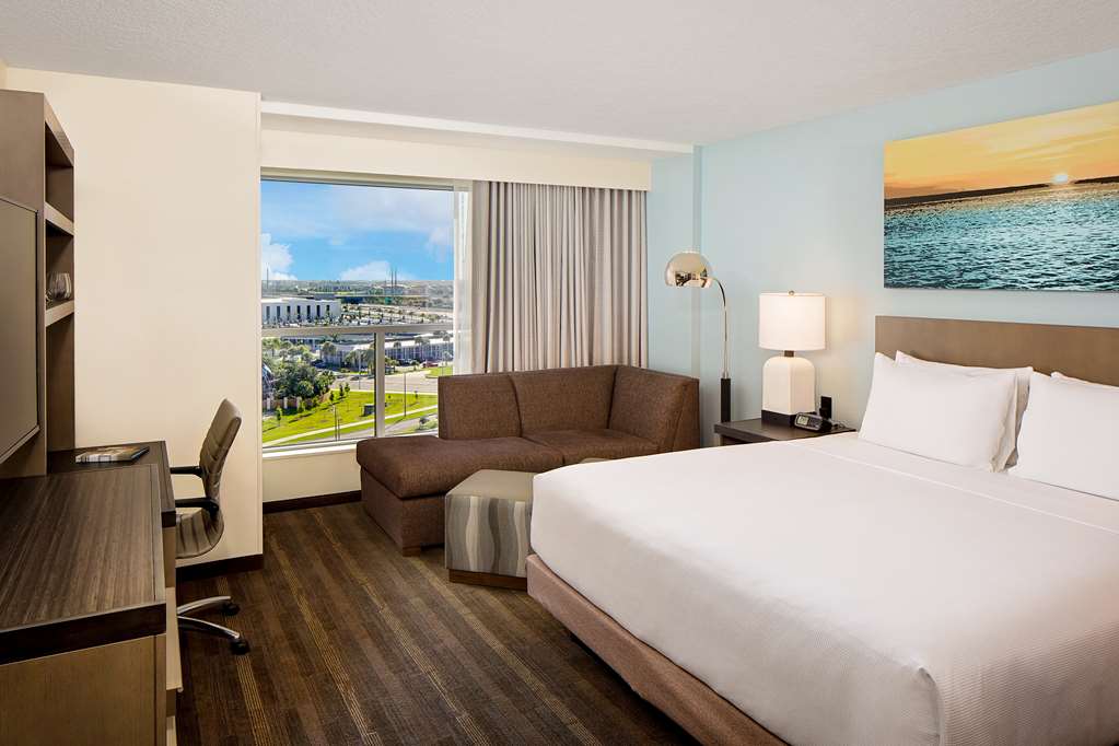 Hyatt House across from Universal Orlando Resort™ photo 2