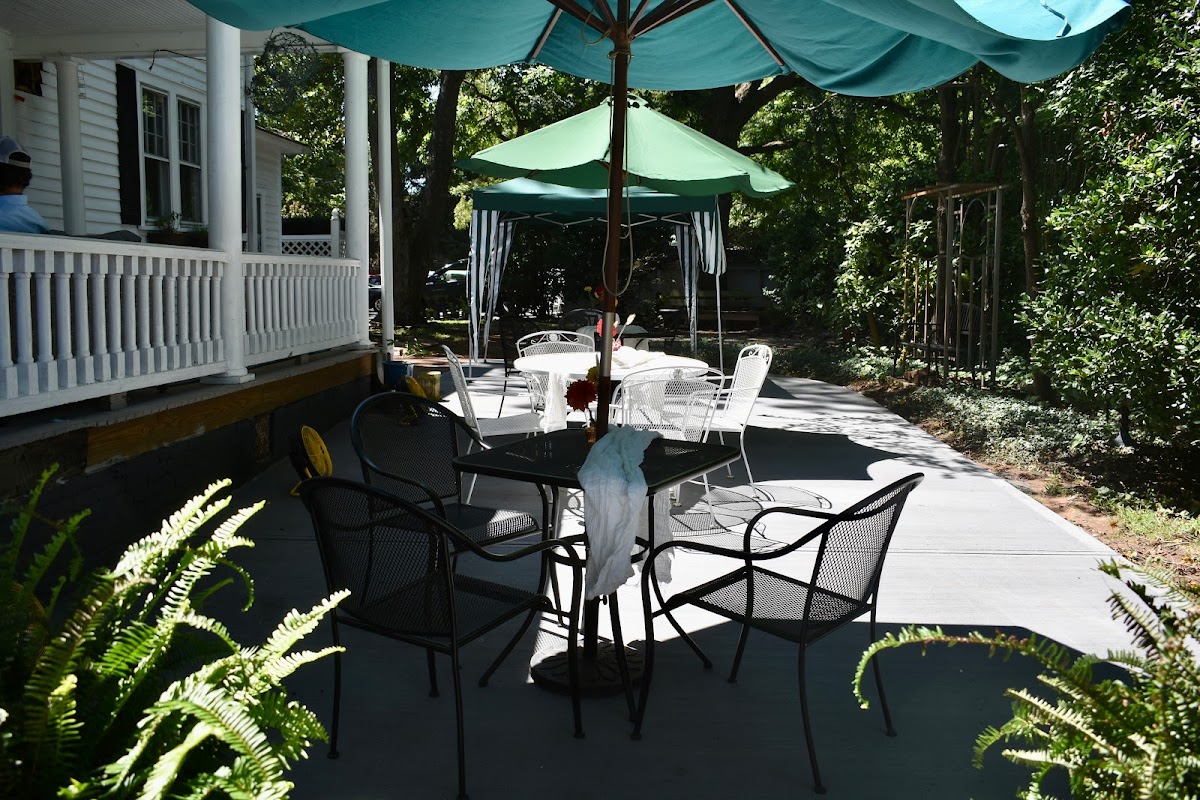 The Trott House Inn photo 2