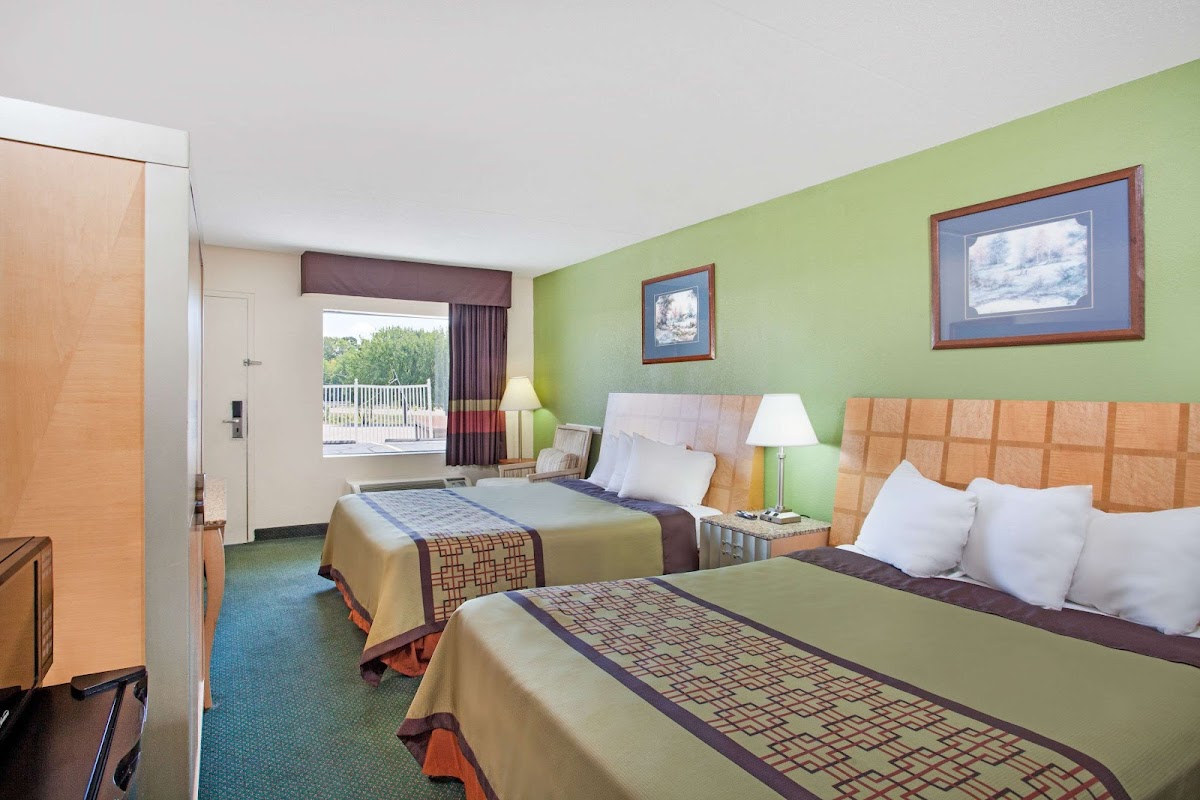 Days Inn by Wyndham Greeneville photo 2