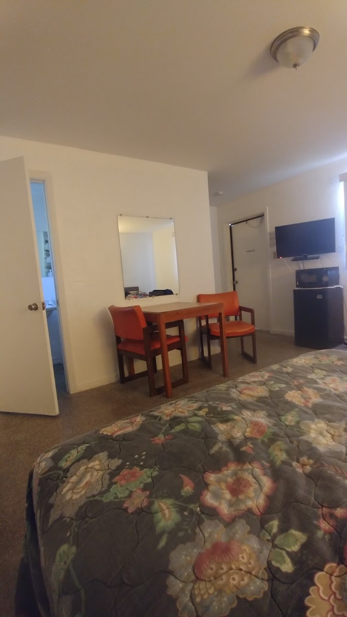Poole's Motel photo 2