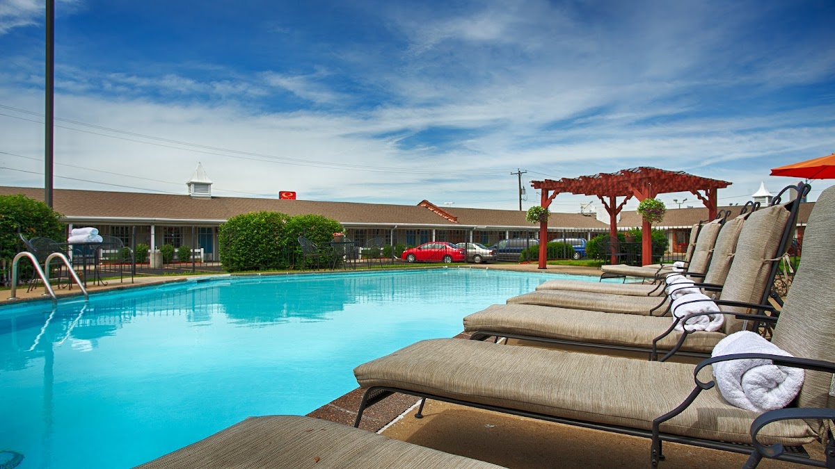 Best Western Coach House photo 3