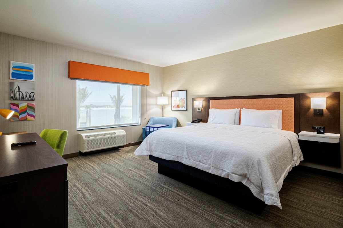 Hampton Inn & Suites Indio photo 2