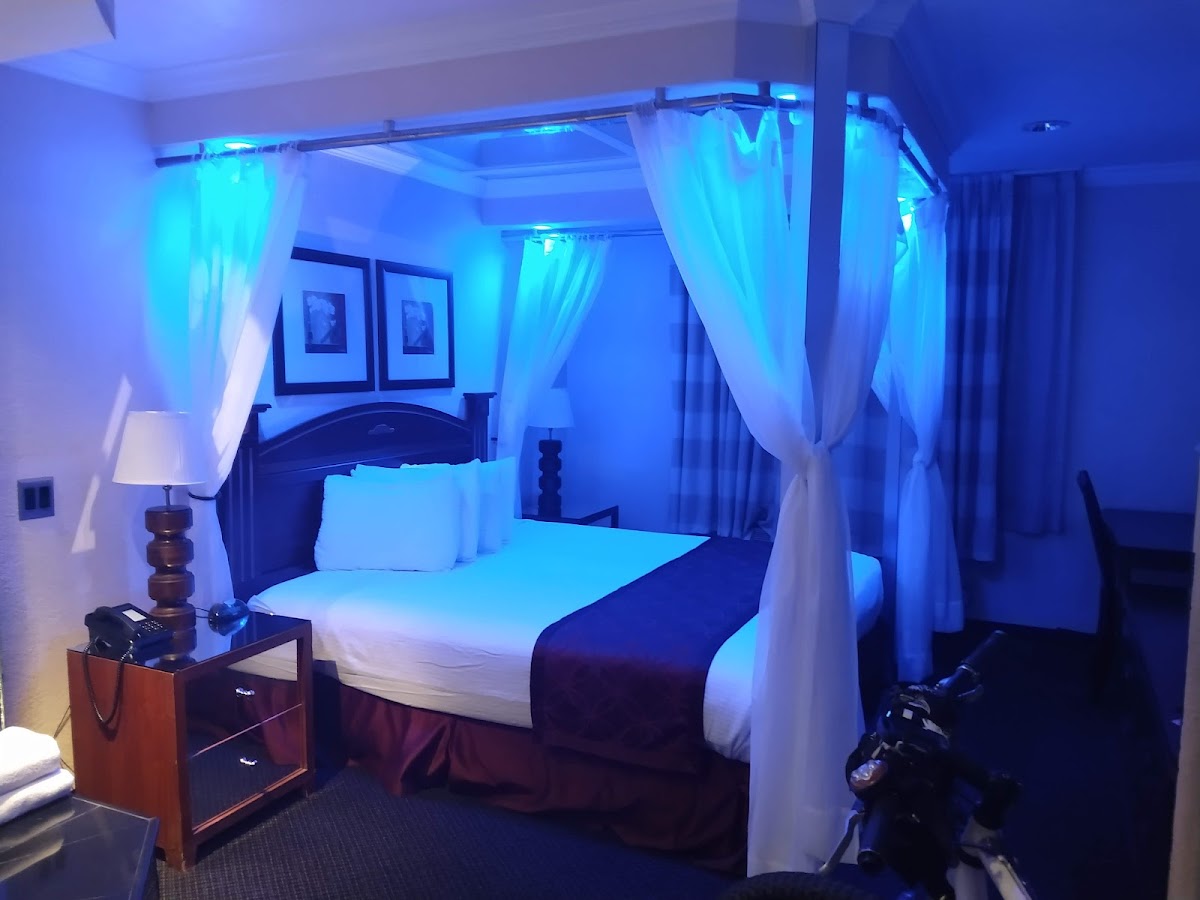 Best Inn & Suites Buena Park