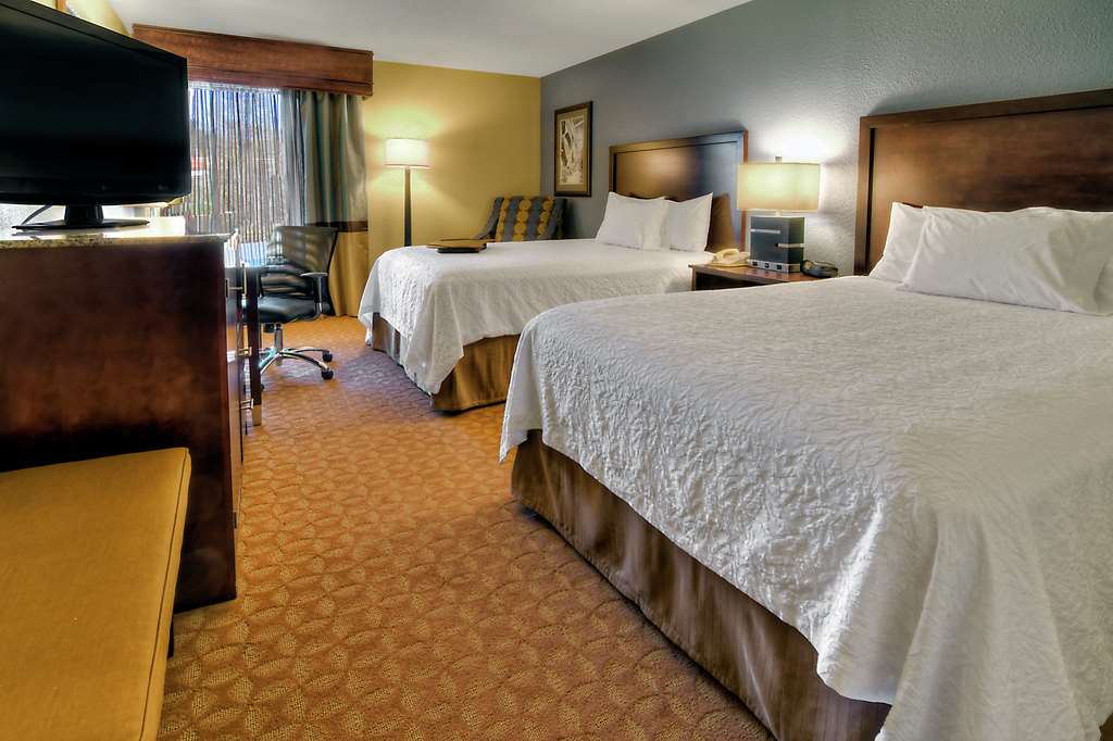 Hampton Inn Jonesville/Elkin photo 2