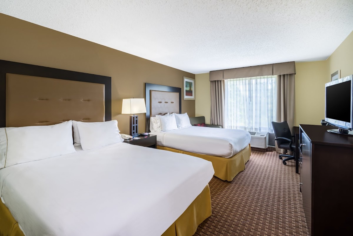 Holiday Inn Express & Suites North East by IHG photo 2