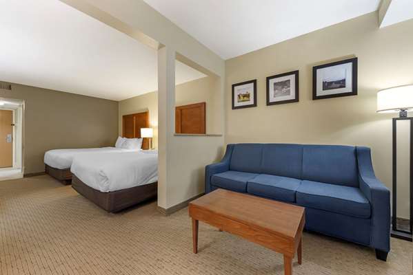 Comfort Inn & Suites Black River Falls I-94 photo 2