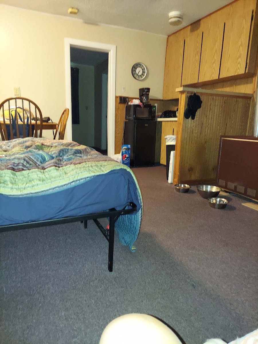 Skidway Lake Motel photo 2