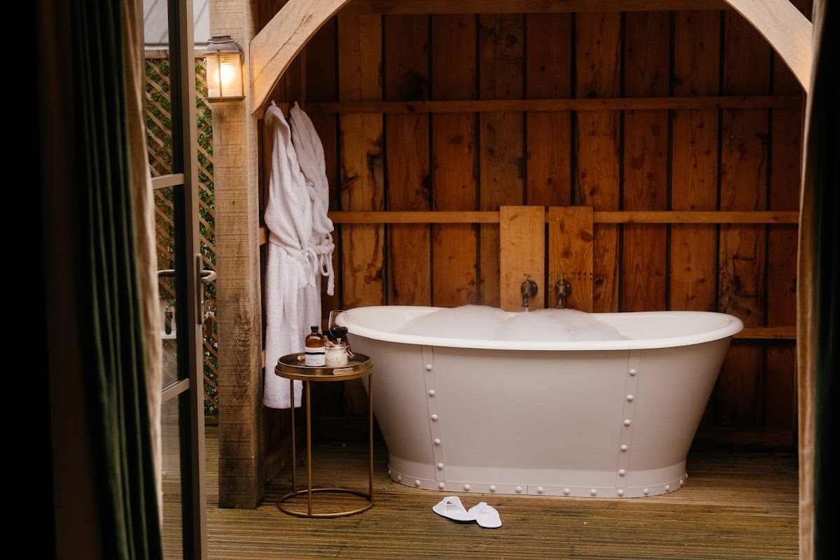 Retreat East photo 3
