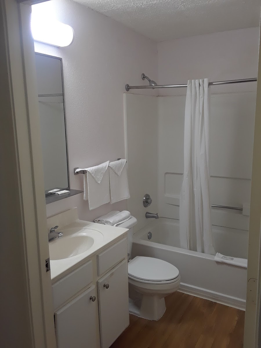 InTown Suites Extended Stay Houston TX - IAH Airport photo 3