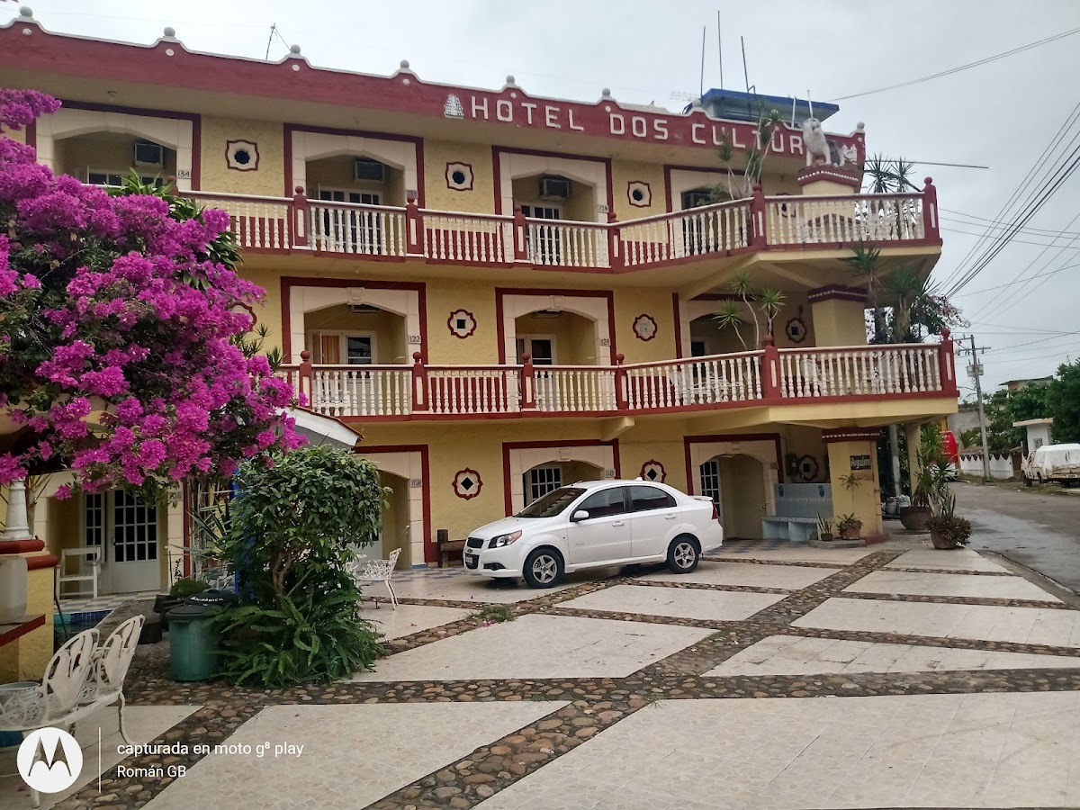 Hotel Dos Culturas