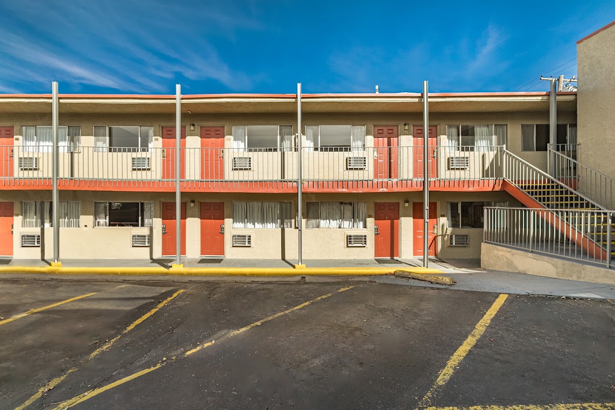 Desert Springs Extended Stay photo 3