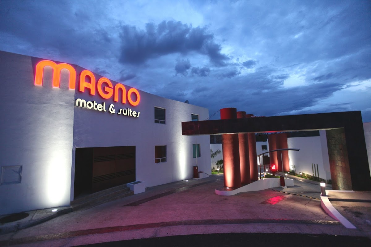 Magno Motel & Suites