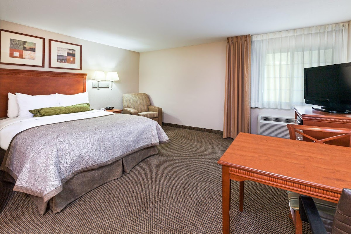 Candlewood Suites Tulsa NE - Owasso by IHG photo 2