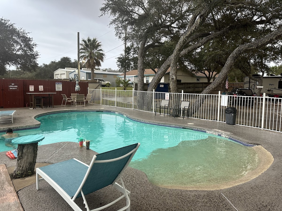 Blue Lagoons RV Resort photo 2