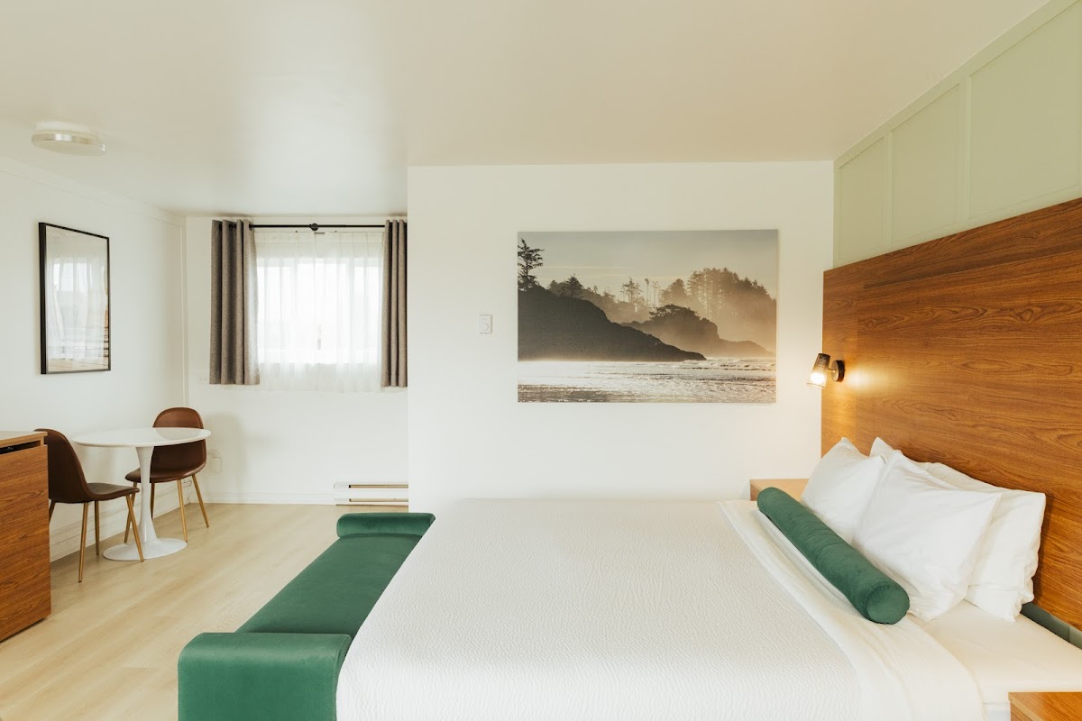 Rebranded as Ucluelet Wildwood Inn photo 2
