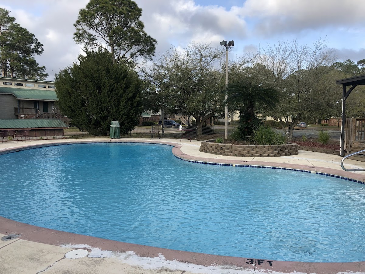 Crown Resorts at Hickory Hills photo 2