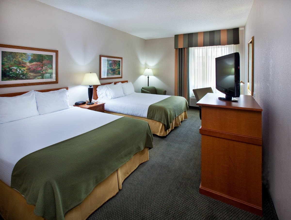 Holiday Inn Express Pella photo 2