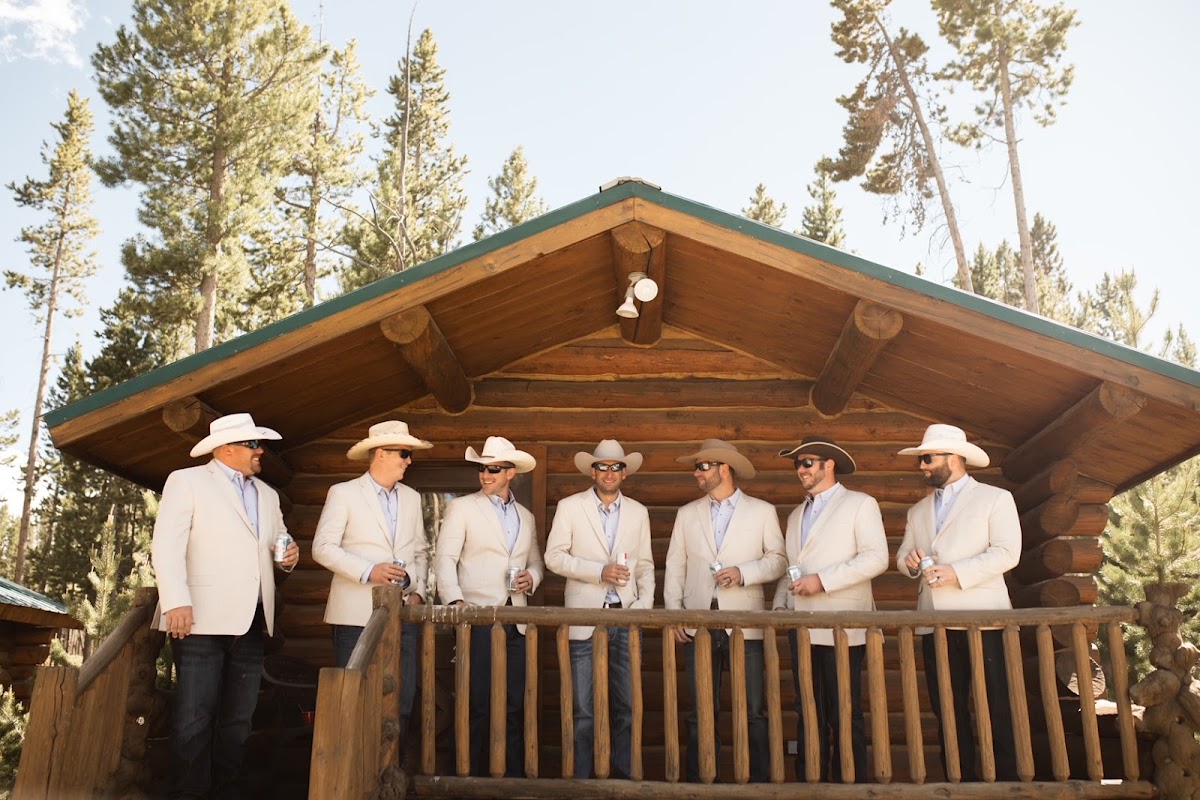 Crooked Creek Guest Ranch