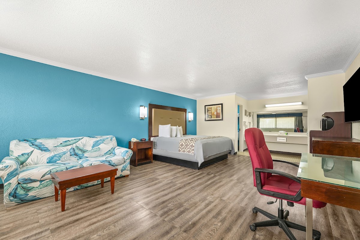 Americas Best Value Inn and Suites Aberdeen photo 2